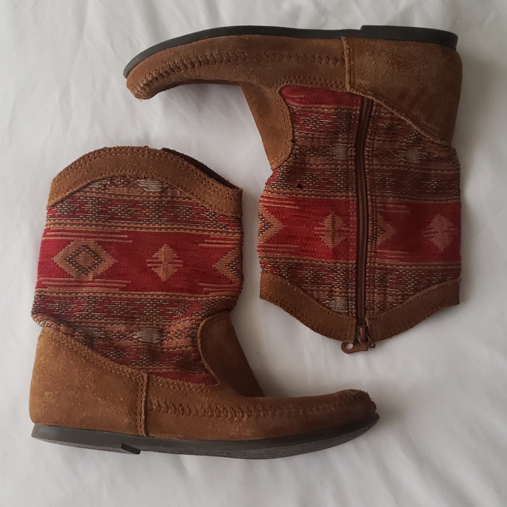 Minnetonka moccasin Bootie